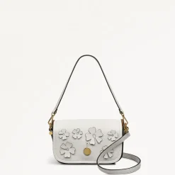 Bathurst Mews - Cutwork Floral