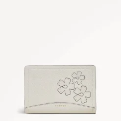 The Chancery - Cutwork Floral
